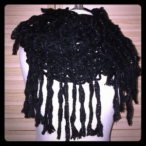 Chunky Knit Scarf w/ Fringe